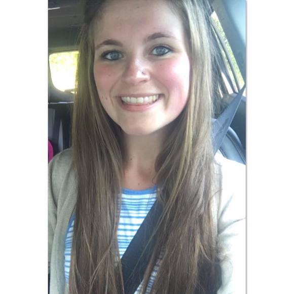 Meet your Posher, Rachel - Picture 1 of 1